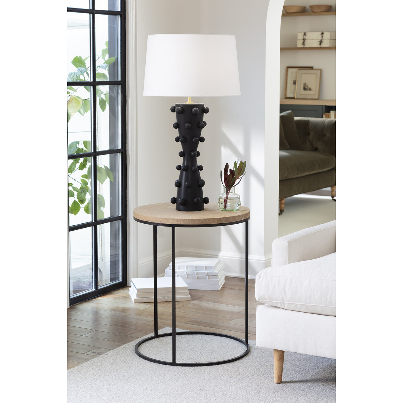 Pom Pom Ceramic Table Lamp (White)