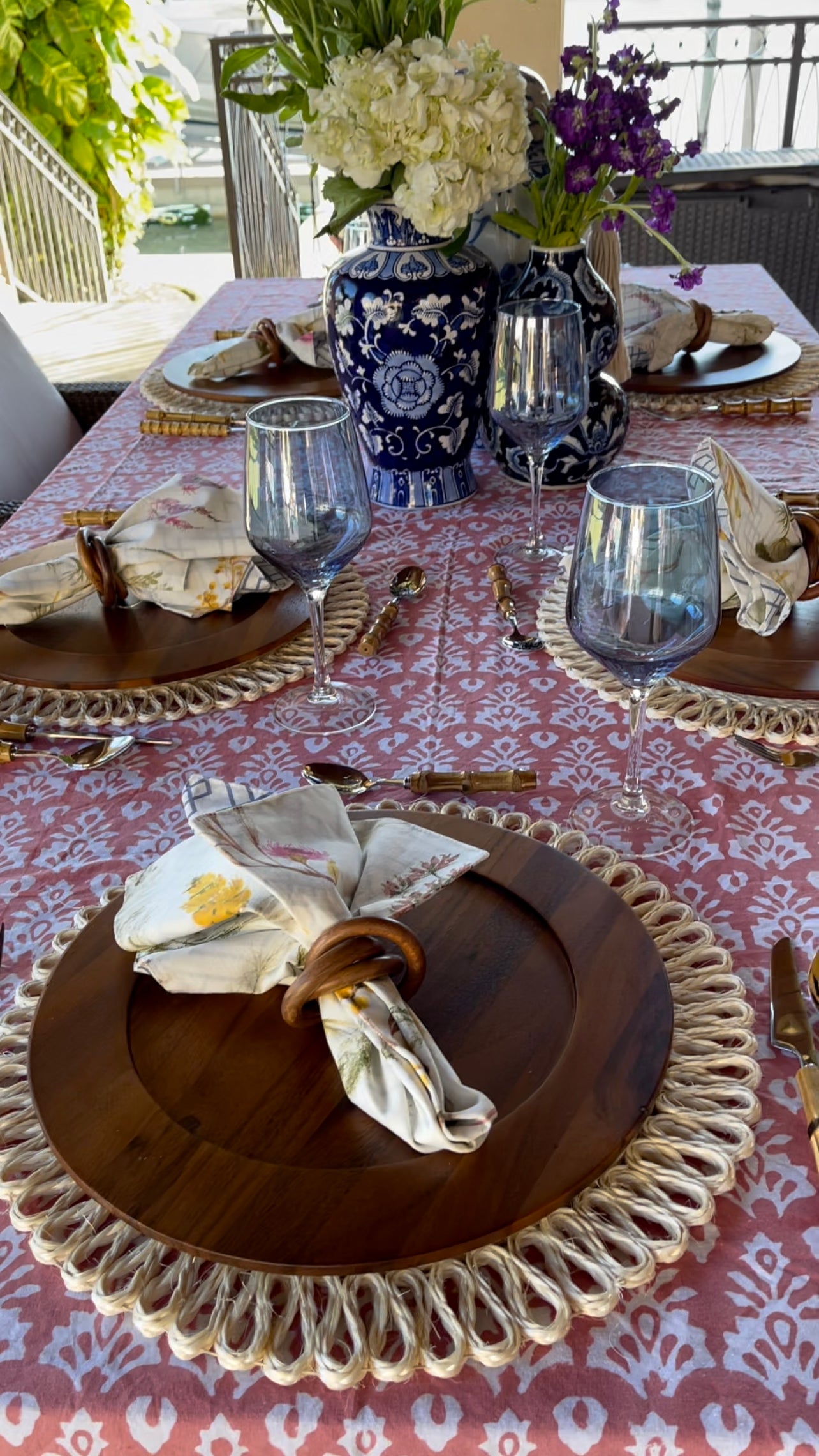 Luka Pink Tablecloth