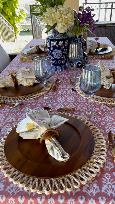 Luka Pink Tablecloth