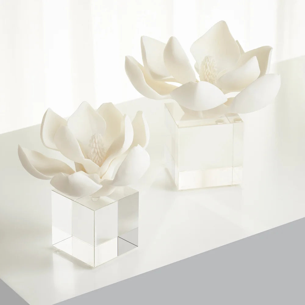 Magnolia Sculpture