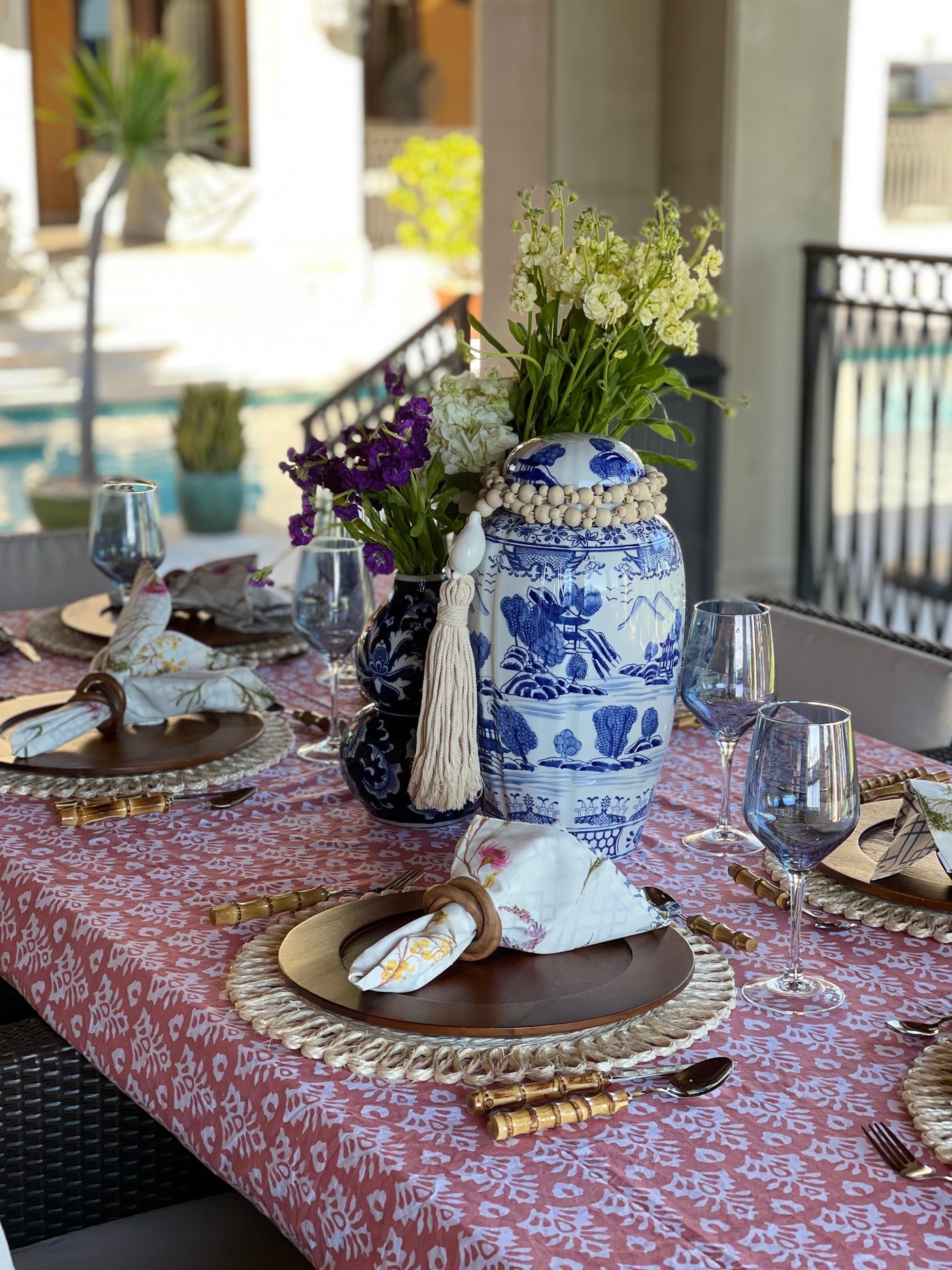 Luka Pink Tablecloth